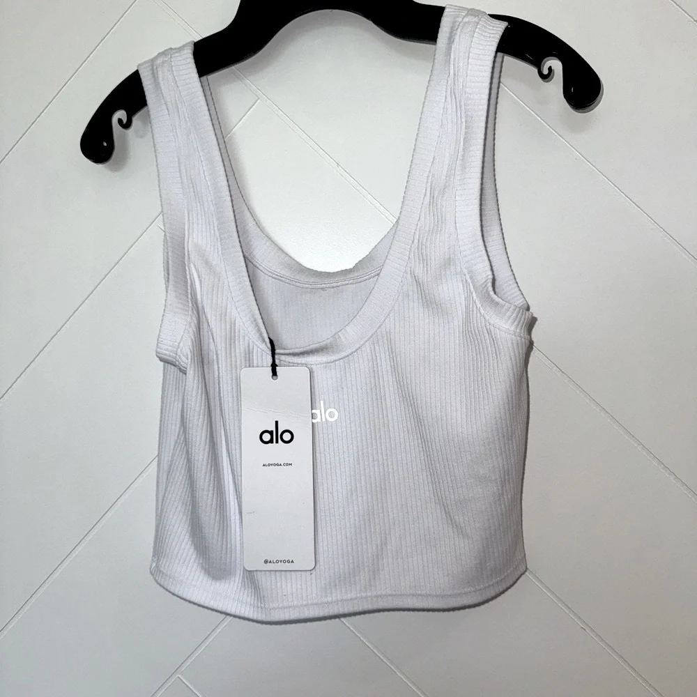 New with tags ALO Yoga White Wellness Tank Size: Medium Sold Out - Picture 1 of 10